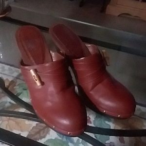 Wishful 5 inch heeled leather clogs